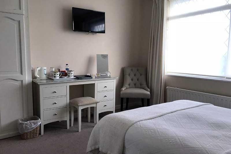 The Coast Yard B & B Chalet Hotel Selsey Exterior photo