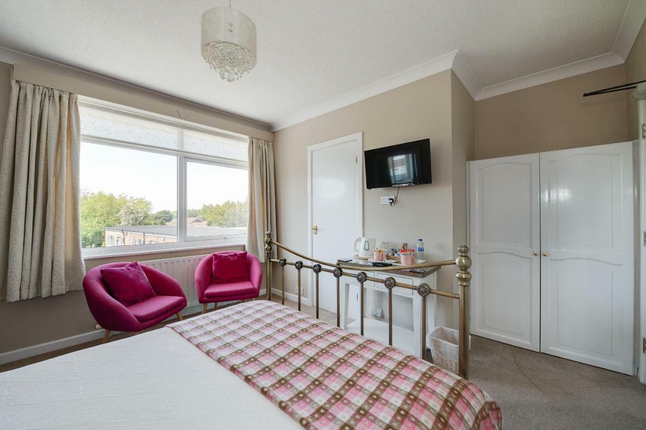The Coast Yard B & B Chalet Hotel Selsey Exterior photo