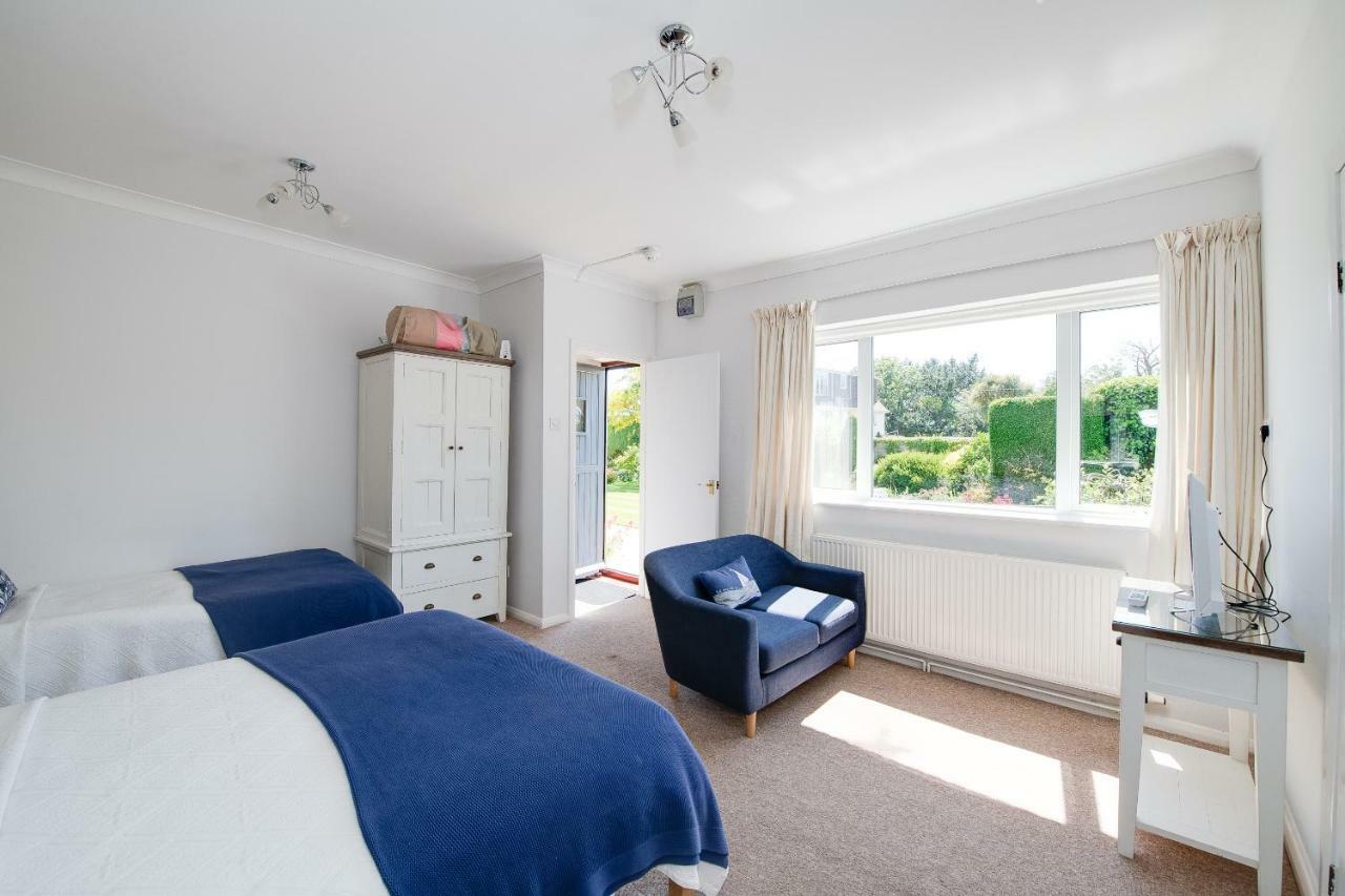 The Coast Yard B & B Chalet Hotel Selsey Exterior photo